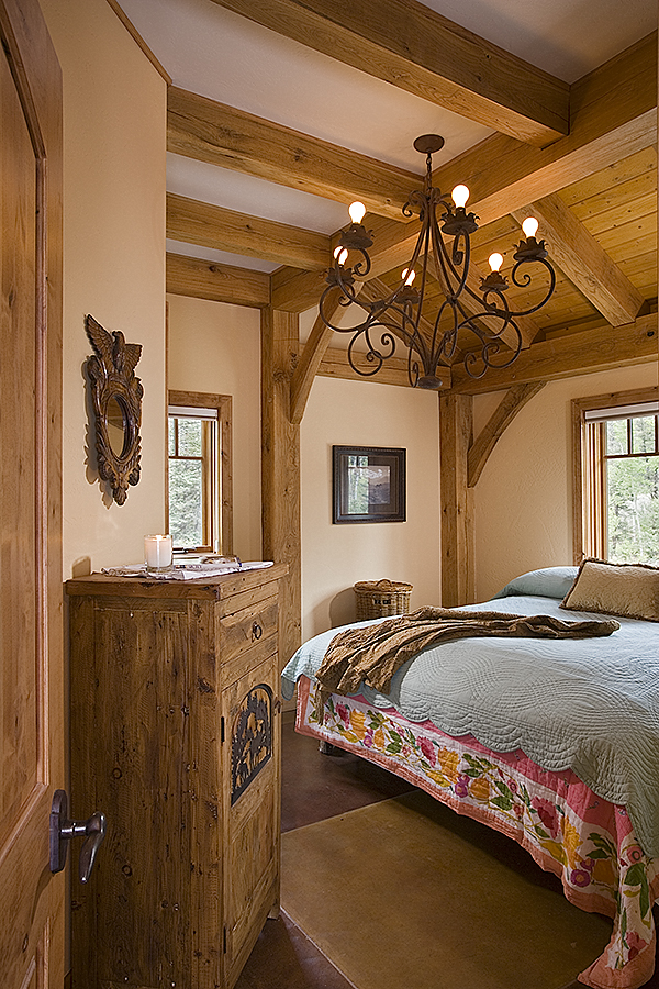 Purgatory timber frame guest bedroom